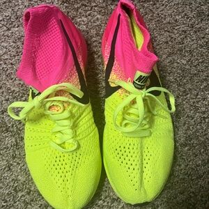 Nike yellow pink